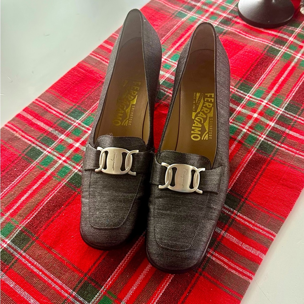 VTG Salvatore Ferragamo Florence Italy Pump Block Heels Gray US 9